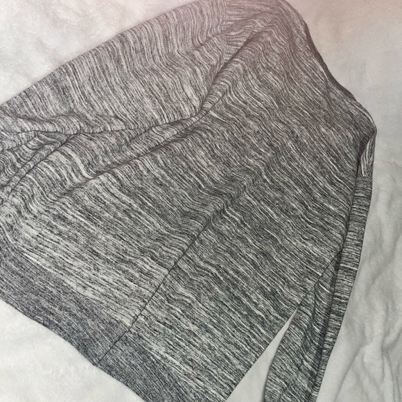 PINK Victoria's Secret Gray V-Neck Lace Up Sweater - Picture 4 of 5